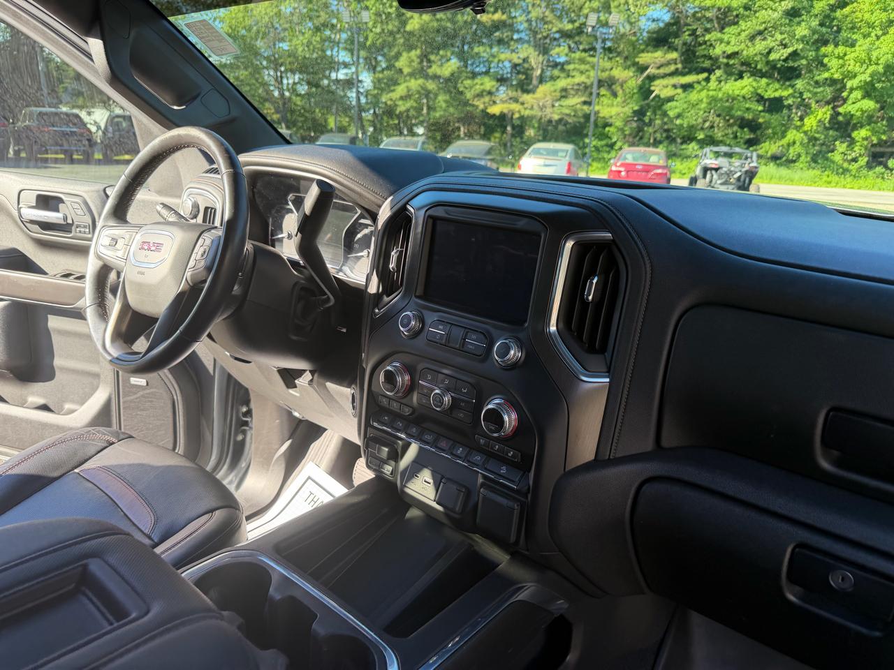 GMC Sierra 1500 4WD Crew Cab 147" AT4 2021