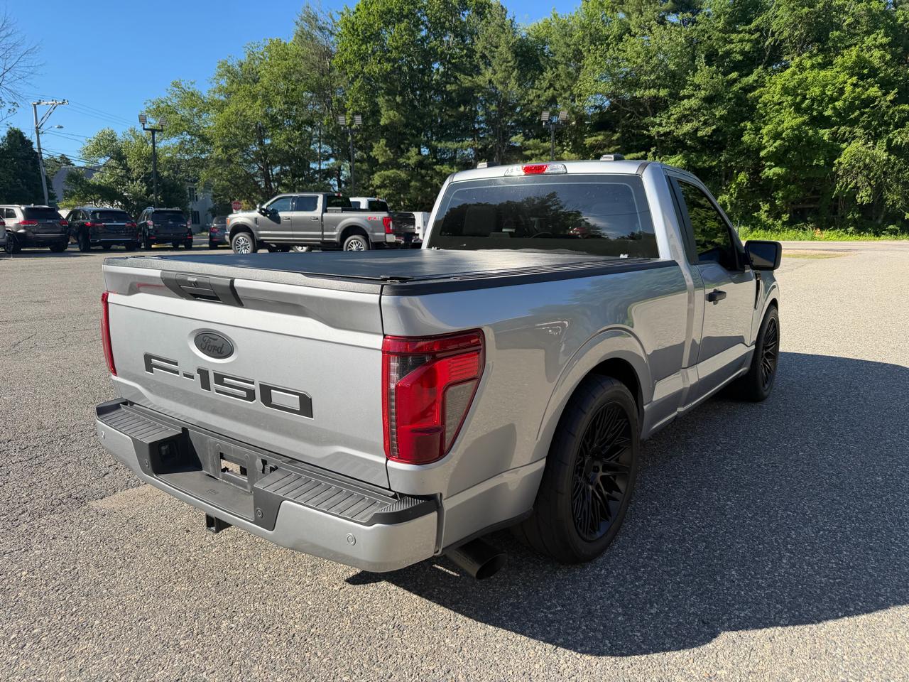 Ford F-150 Reg. Cab Short Bed 2WD 2024