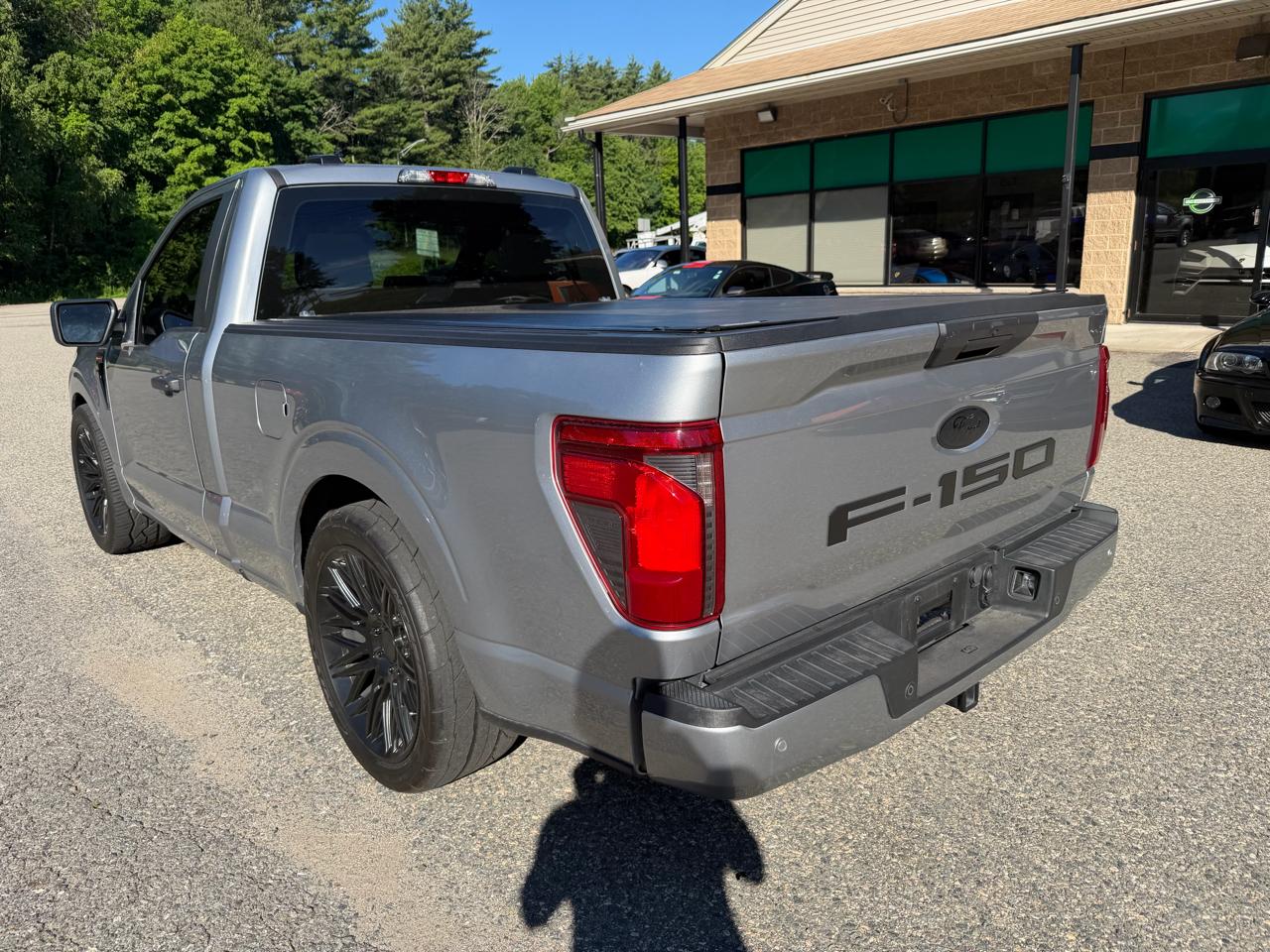 Ford F-150 Reg. Cab Short Bed 2WD 2024