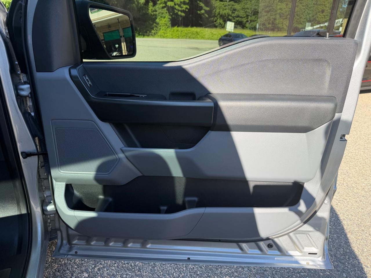 Ford F-150 Reg. Cab Short Bed 2WD 2024