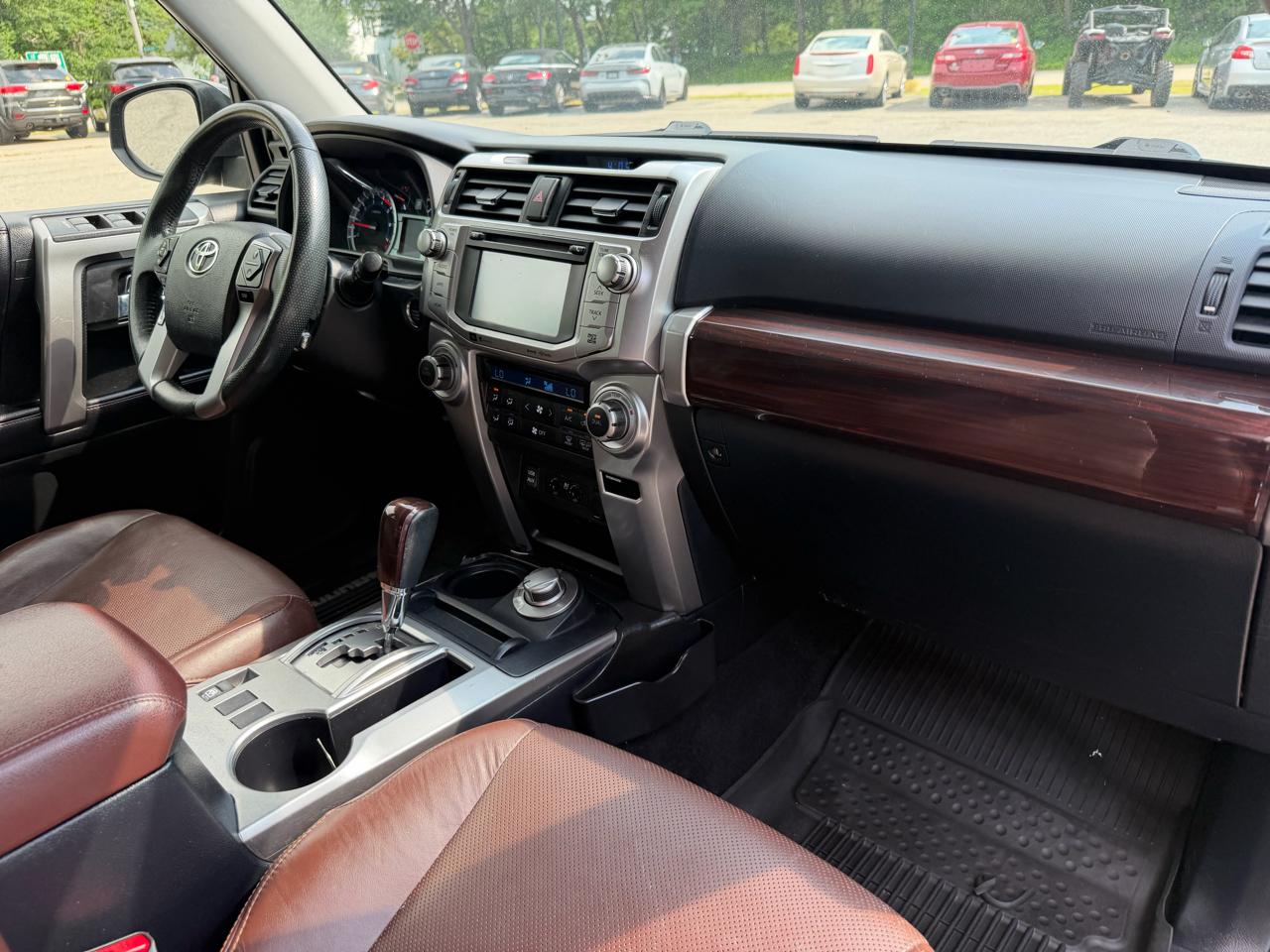 Toyota 4Runner 4dr Limited V6 Auto 4WD (Natl) 2017