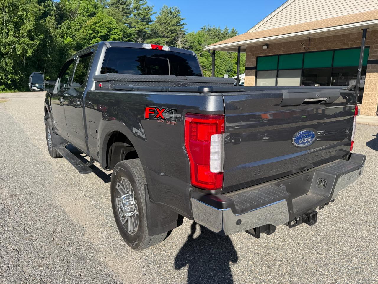 Ford Super Duty F-250 SRW Lariat 4WD Crew Cab 6.75' Box 2018