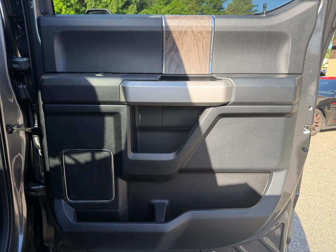 Ford Super Duty F-250 SRW Lariat 4WD Crew Cab 6.75' Box 2018
