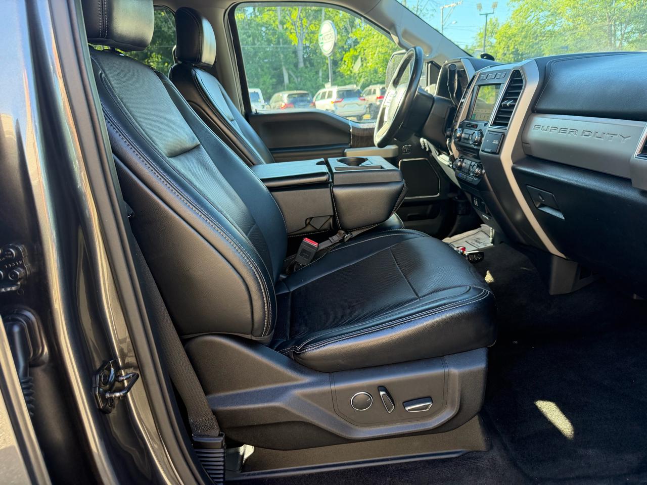 Ford Super Duty F-250 SRW Lariat 4WD Crew Cab 6.75' Box 2018
