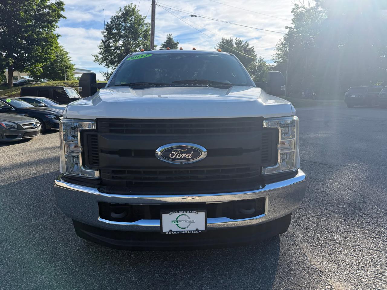 Ford Super Duty F-350 SRW XL 4WD SuperCab 8' Box 2017
