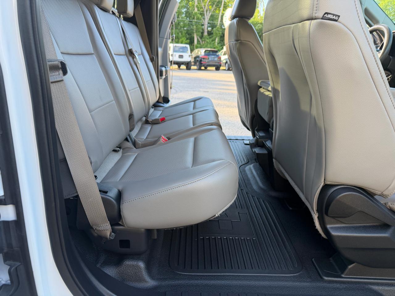 Ford Super Duty F-350 SRW XL 4WD SuperCab 8' Box 2017