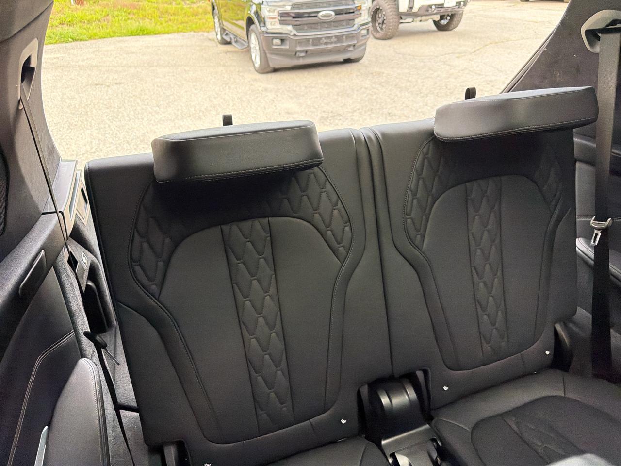 BMW X7 M60i Sports Activity Vehicle 2024