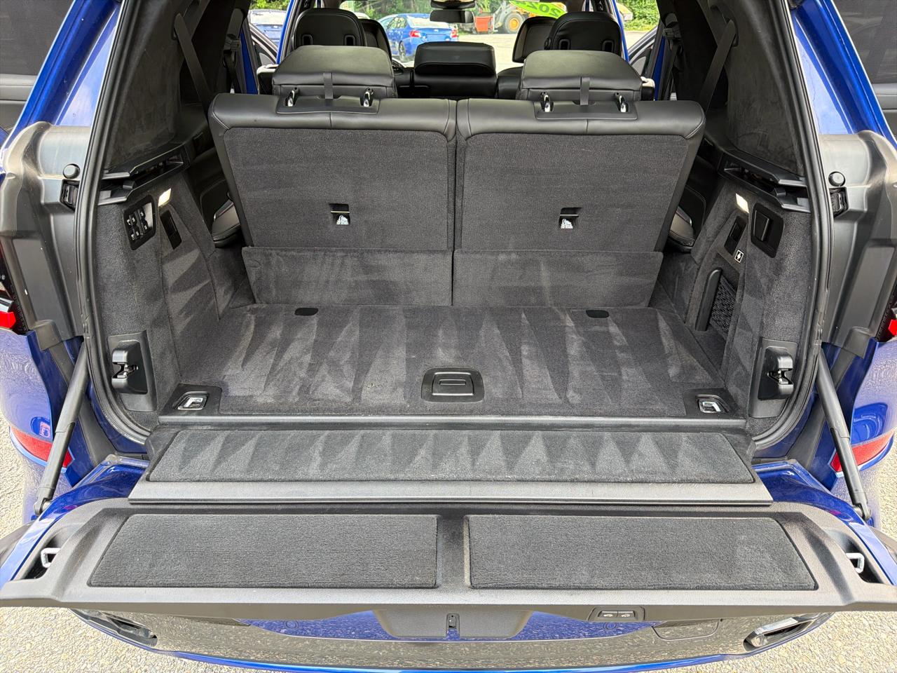 BMW X7 M60i Sports Activity Vehicle 2024