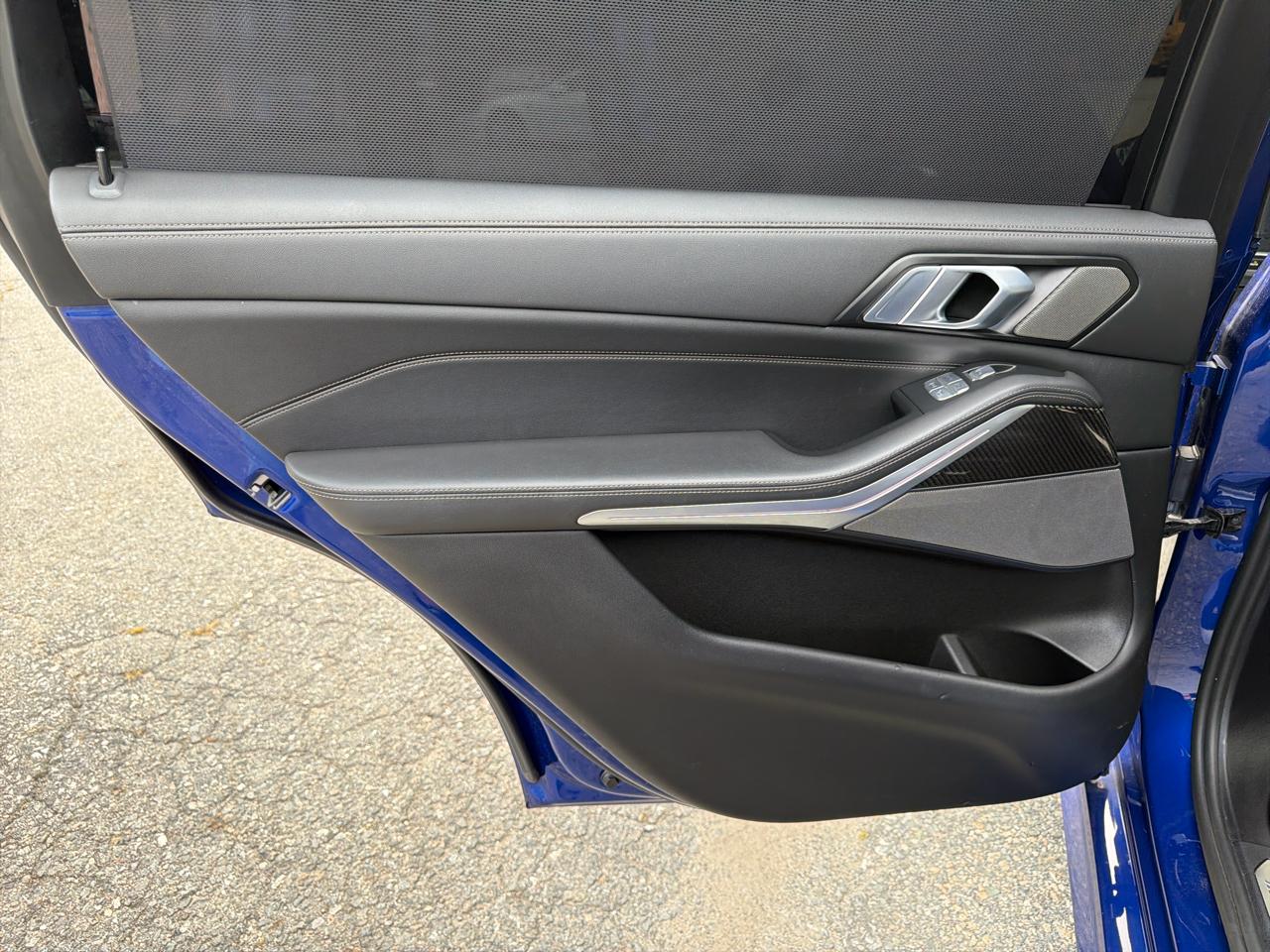BMW X7 M60i Sports Activity Vehicle 2024