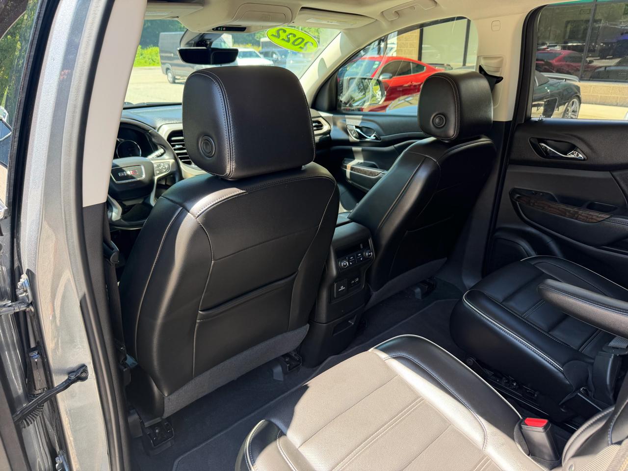GMC Acadia AWD 4dr Denali 2022