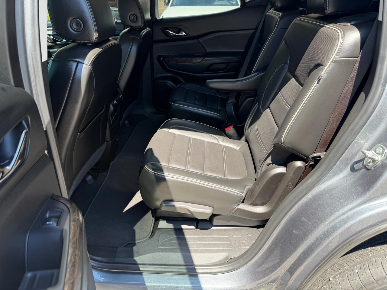 GMC Acadia AWD 4dr Denali 2022