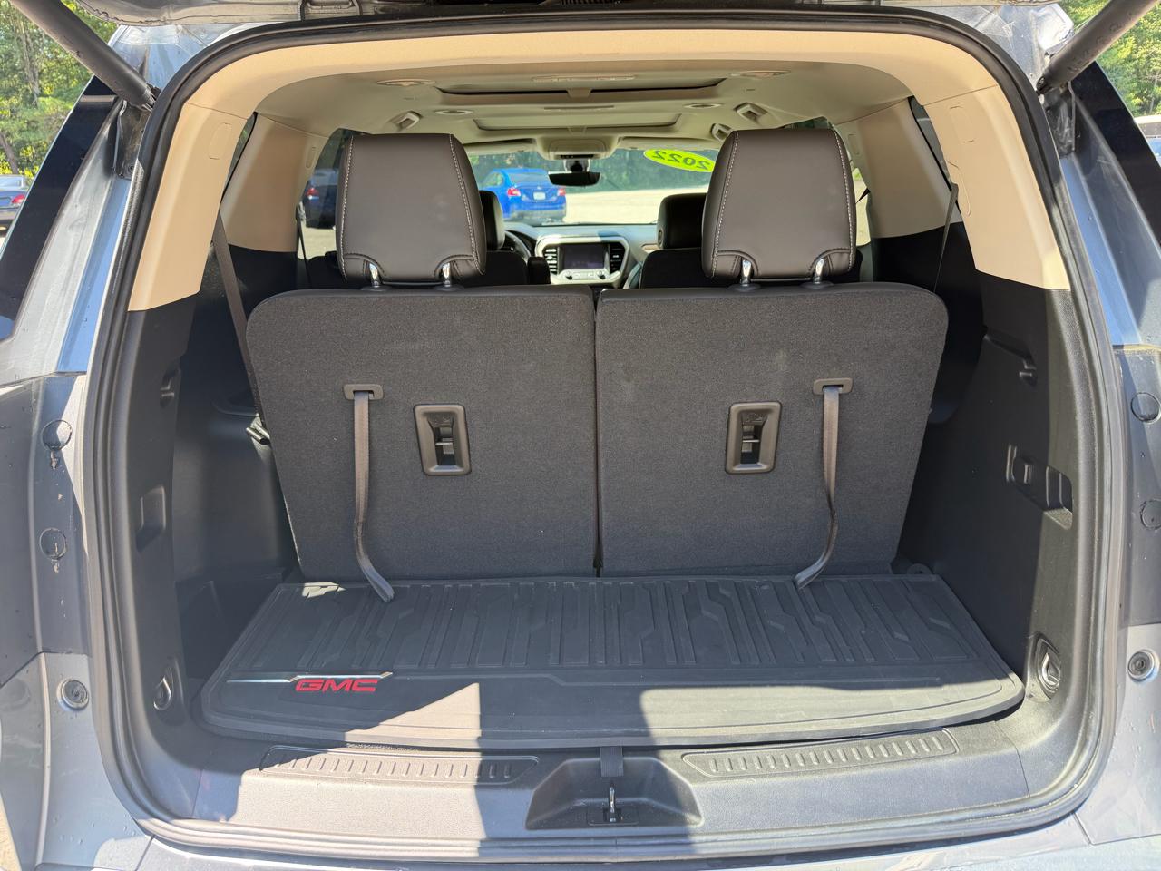 GMC Acadia AWD 4dr Denali 2022