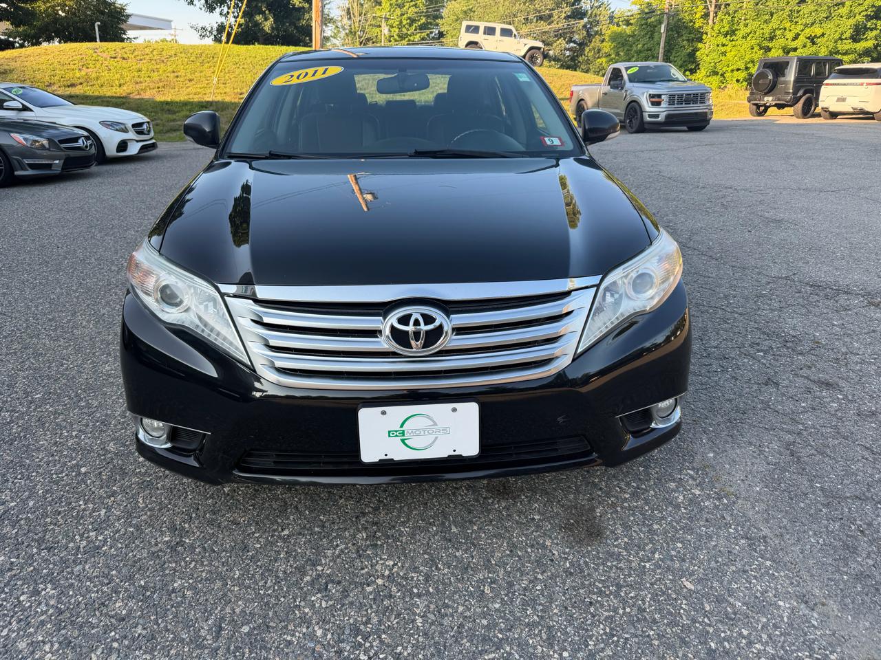 Toyota Avalon 4dr Sdn (Natl) 2011