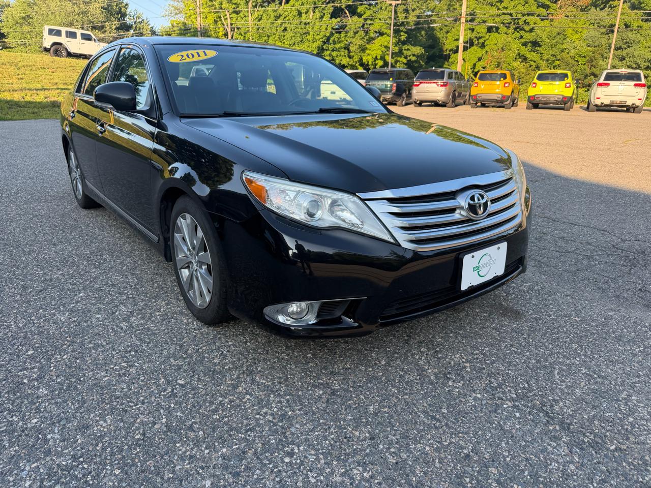 Toyota Avalon 4dr Sdn (Natl) 2011