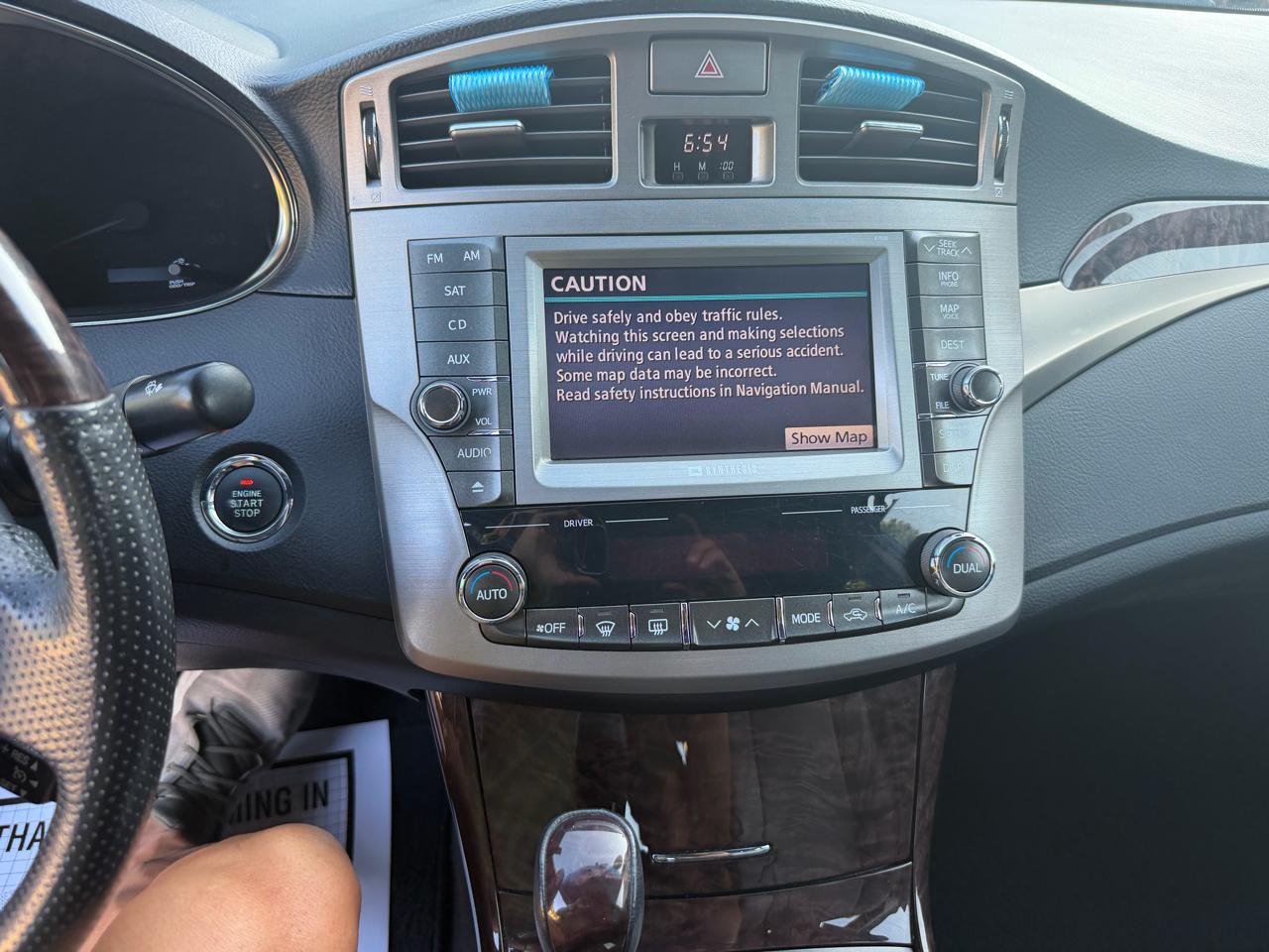 Toyota Avalon 4dr Sdn (Natl) 2011