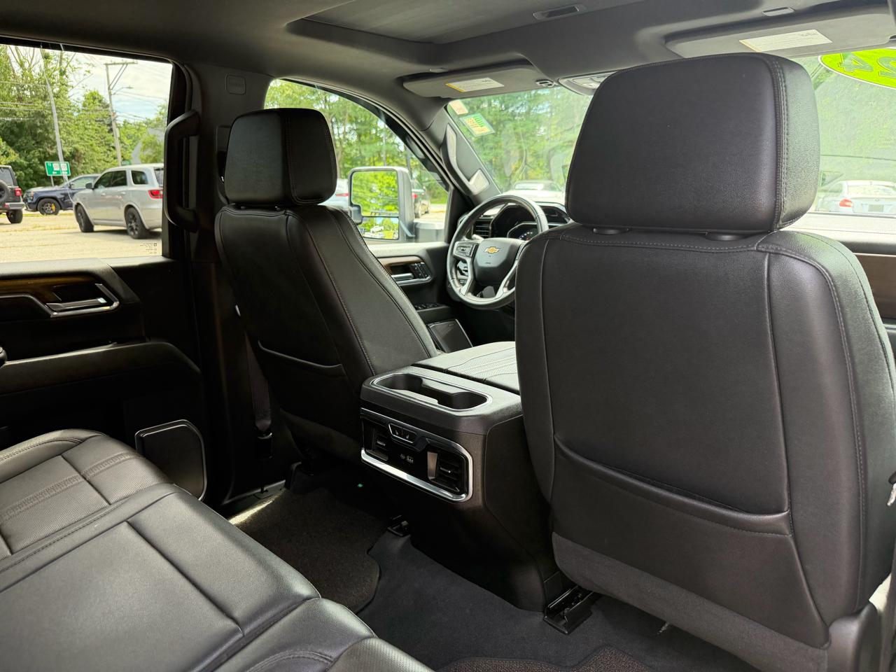 Chevrolet Silverado 2500HD 4WD Crew Cab 159" High Country 2024