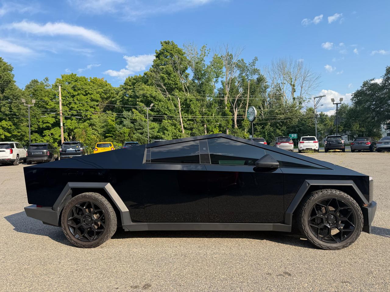 Tesla Cybertruck AWD 2024