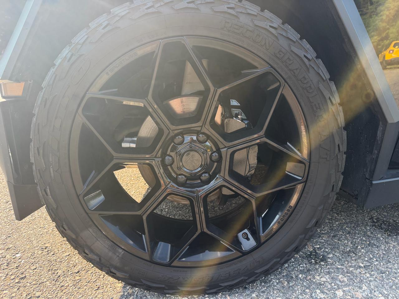 Tesla Cybertruck AWD 2024