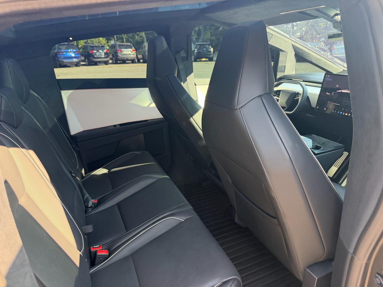 Tesla Cybertruck AWD 2024