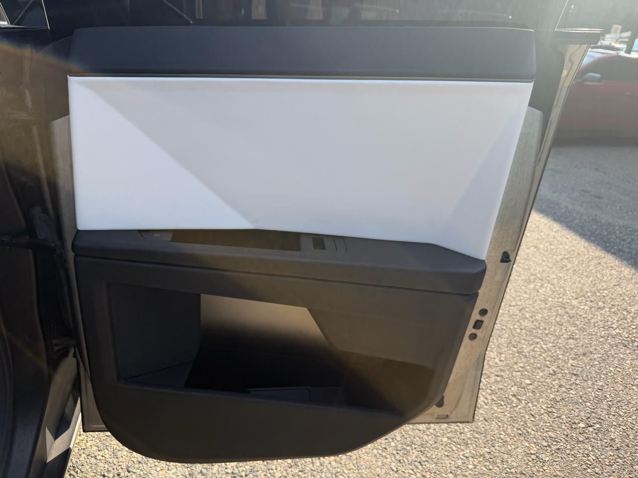 Tesla Cybertruck AWD 2024