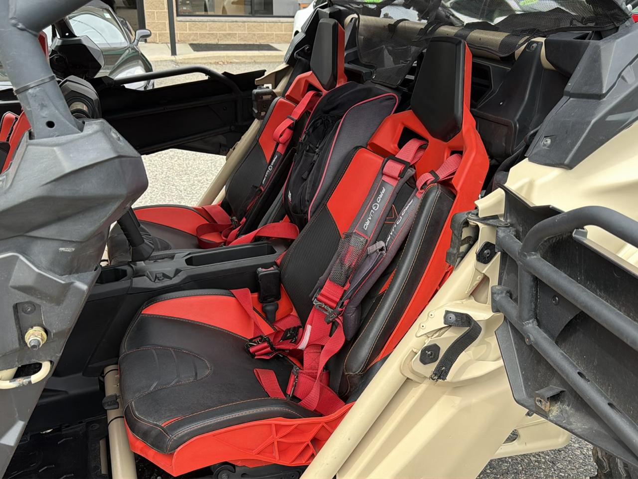 Can-Am Maverick Max X DS Turbo R  2022