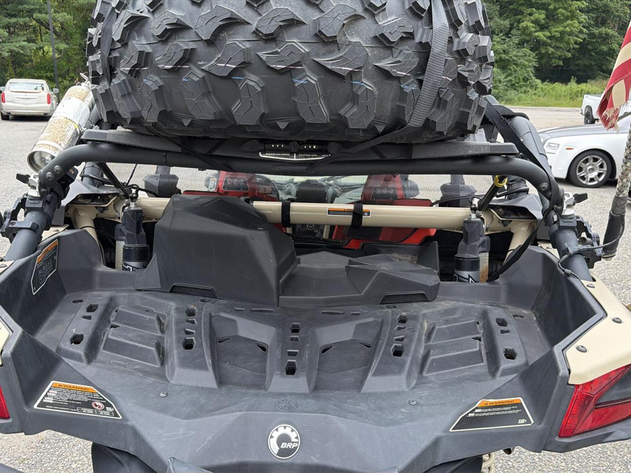 Can-Am Maverick Max X DS Turbo R  2022