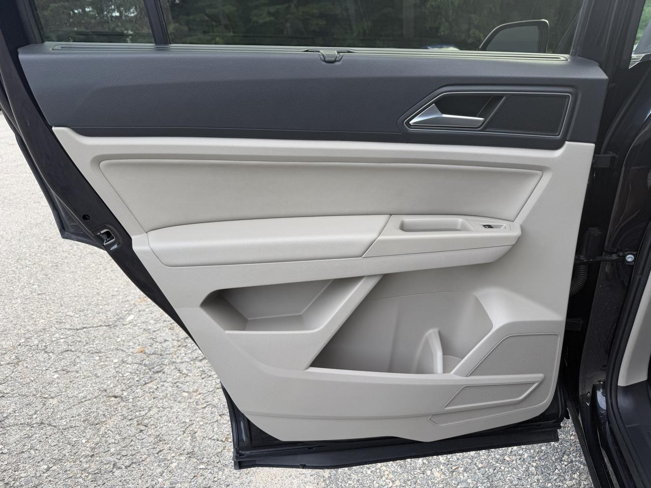 Volkswagen Atlas 3.6L V6 SE w/Technology 4MOTION 2019