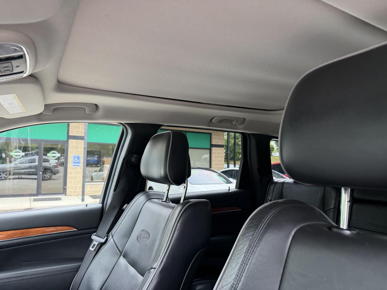 Jeep Grand Cherokee 4WD 4dr Overland 2012