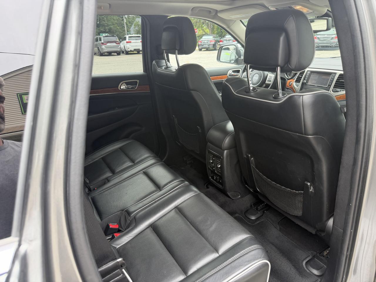 Jeep Grand Cherokee 4WD 4dr Overland 2012