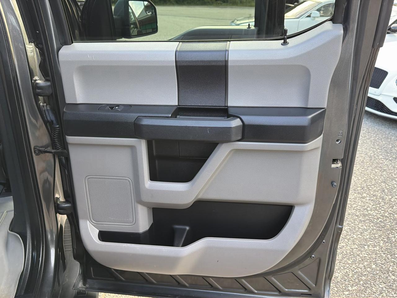 Ford F-150 XLT SuperCab 5.5-ft. Bed 4WD 2019