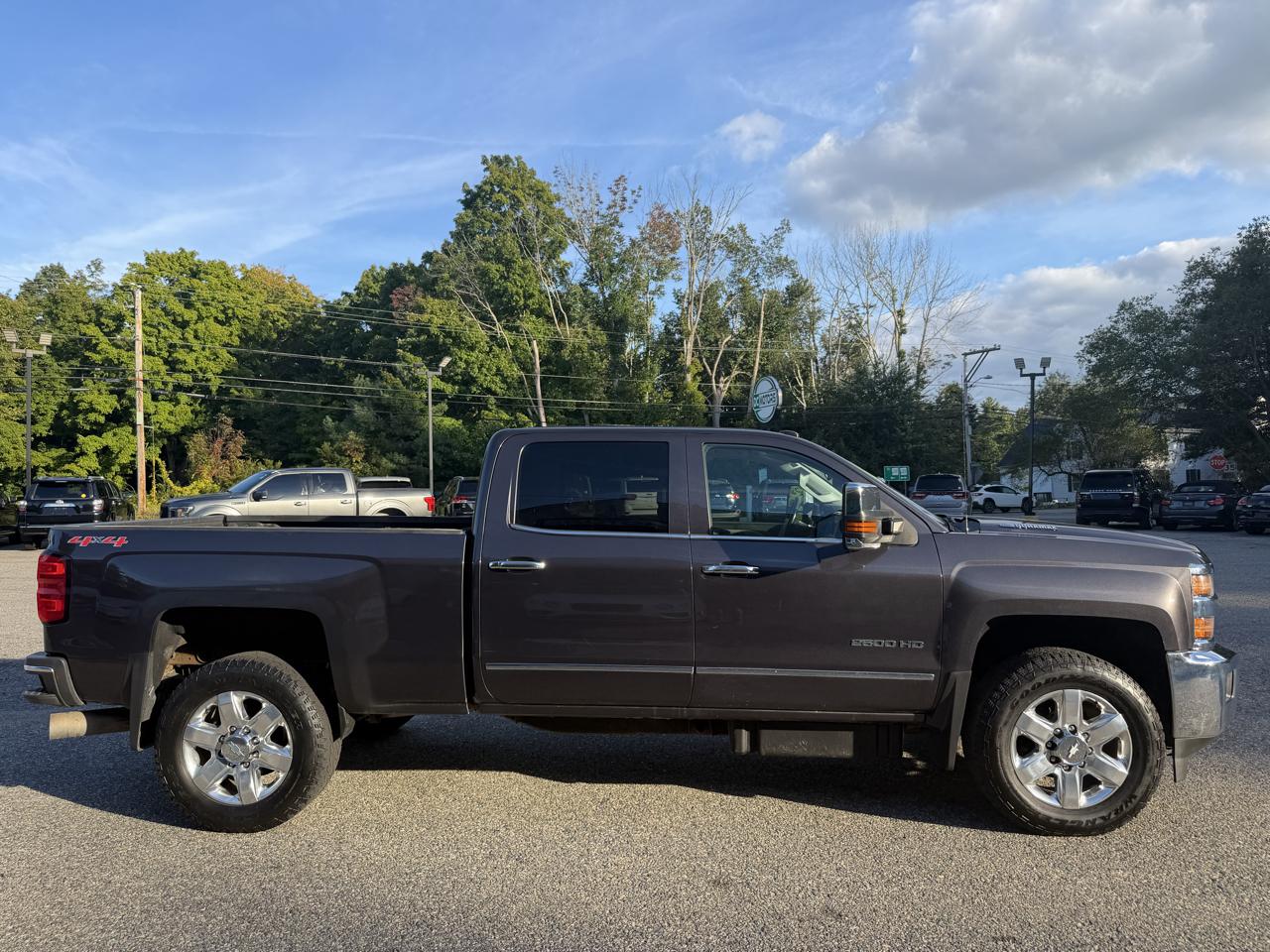 Chevrolet Silverado 2500HD Built After Aug 14 4WD Crew Cab 153.7" LTZ 2015