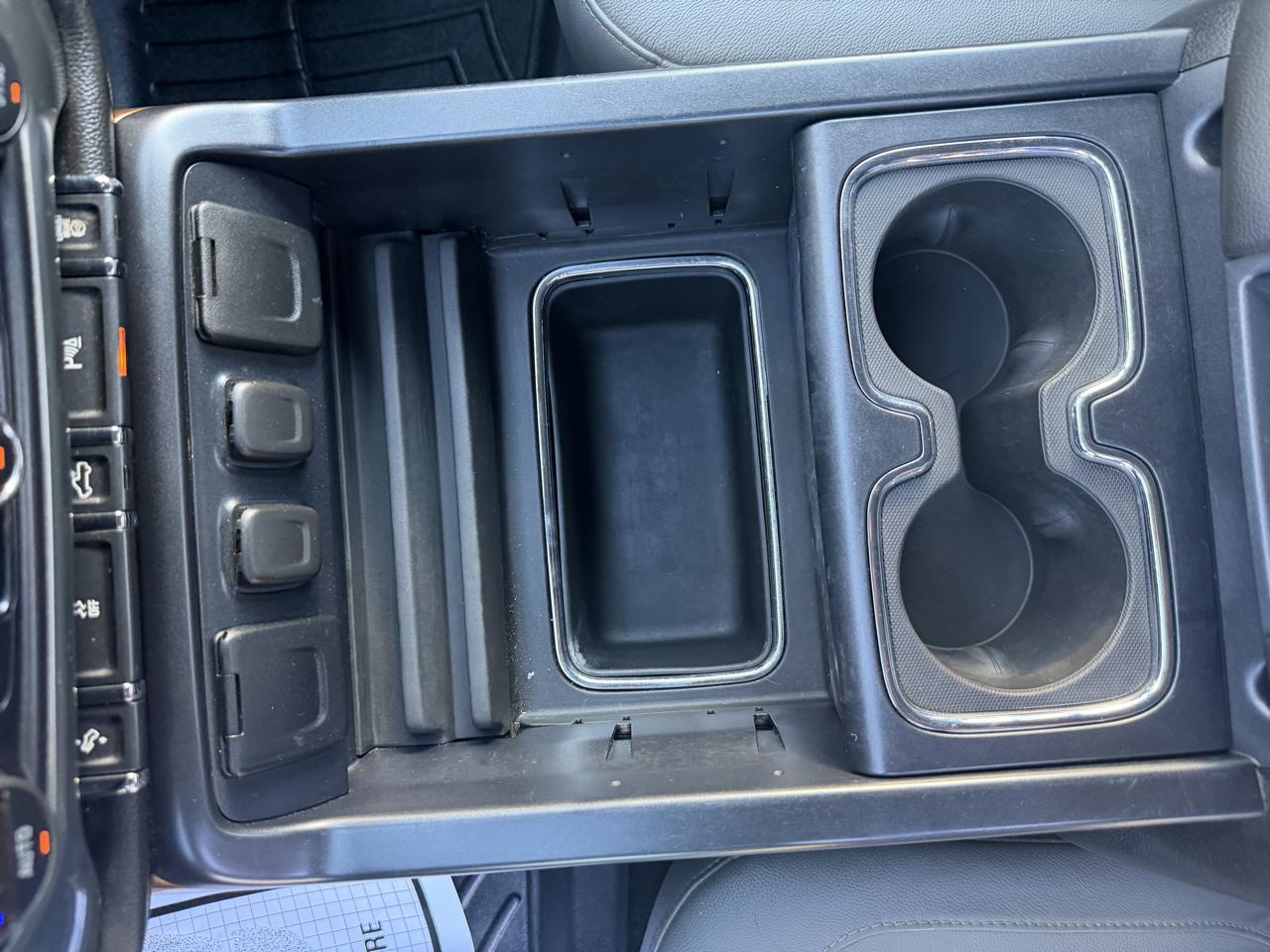 Chevrolet Silverado 2500HD Built After Aug 14 4WD Crew Cab 153.7" LTZ 2015
