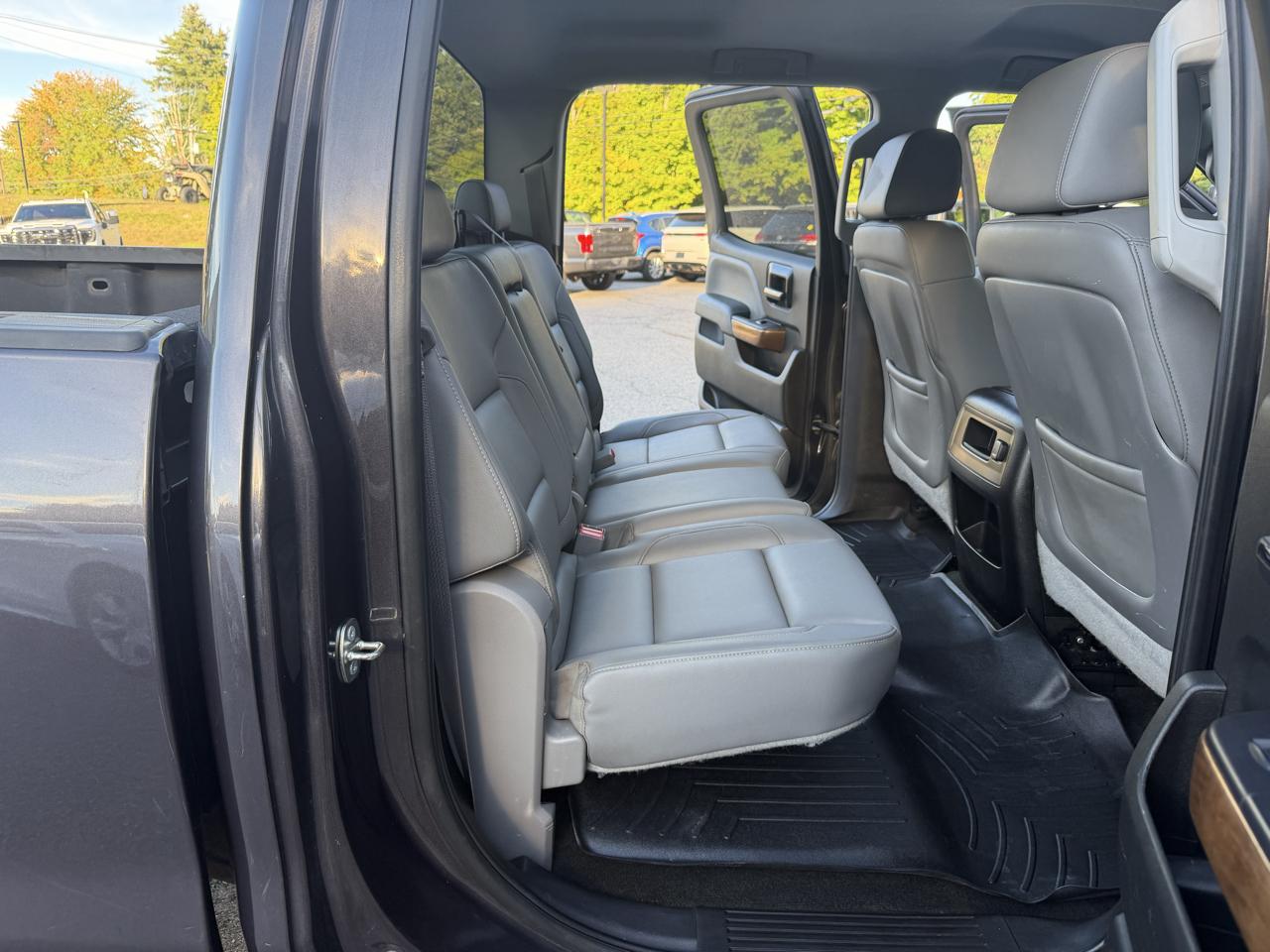 Chevrolet Silverado 2500HD Built After Aug 14 4WD Crew Cab 153.7" LTZ 2015