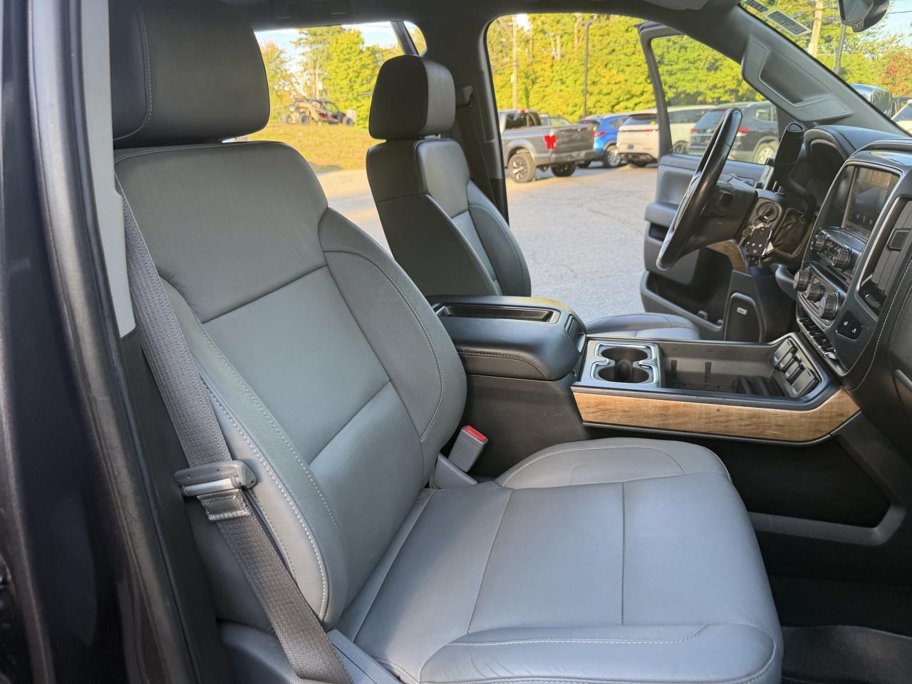 Chevrolet Silverado 2500HD Built After Aug 14 4WD Crew Cab 153.7" LTZ 2015