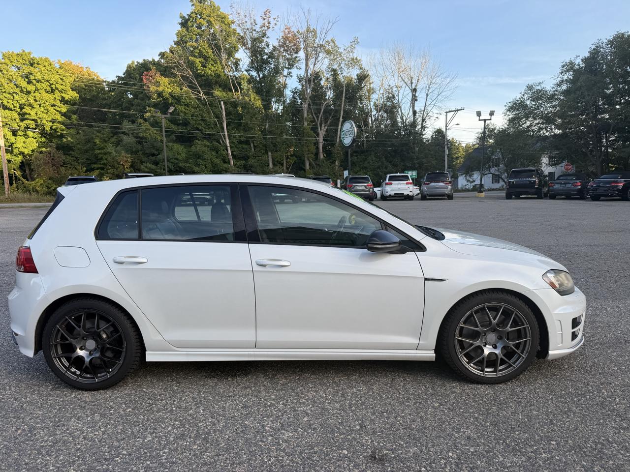 Volkswagen Golf R 4-Door DSG w/DCC/Nav 2017