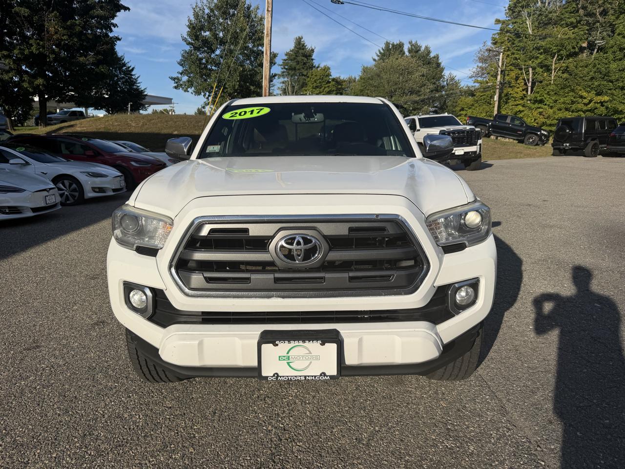 Toyota Tacoma Limited Double Cab 5' Bed V6 4x4 AT (Natl) 2017