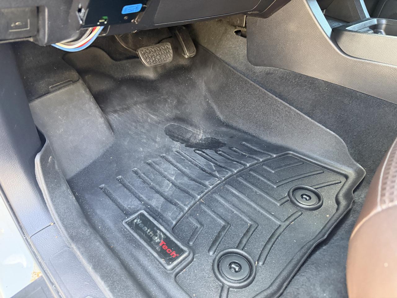 Toyota Tacoma Limited Double Cab 5' Bed V6 4x4 AT (Natl) 2017