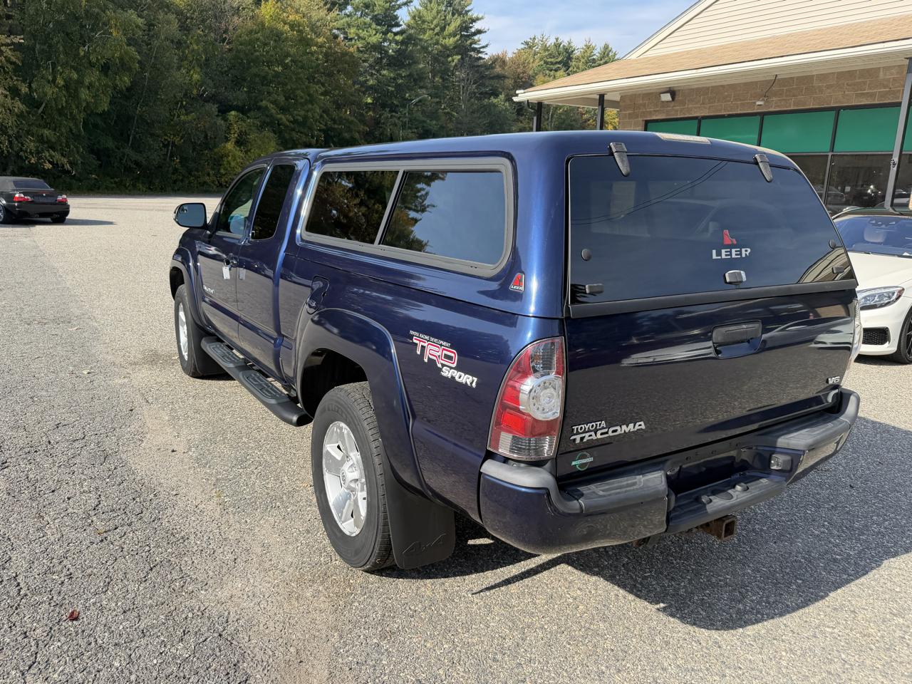 Toyota Tacoma 4WD Access Cab V6 MT (Natl) 2013