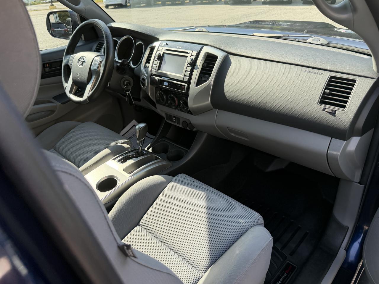 Toyota Tacoma 4WD Access Cab V6 MT (Natl) 2013