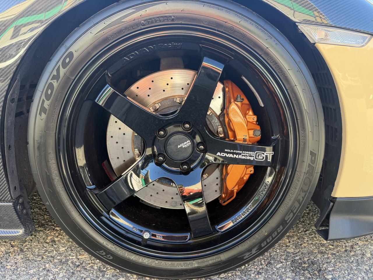 Nissan GT-R 2dr Cpe Premium 2014