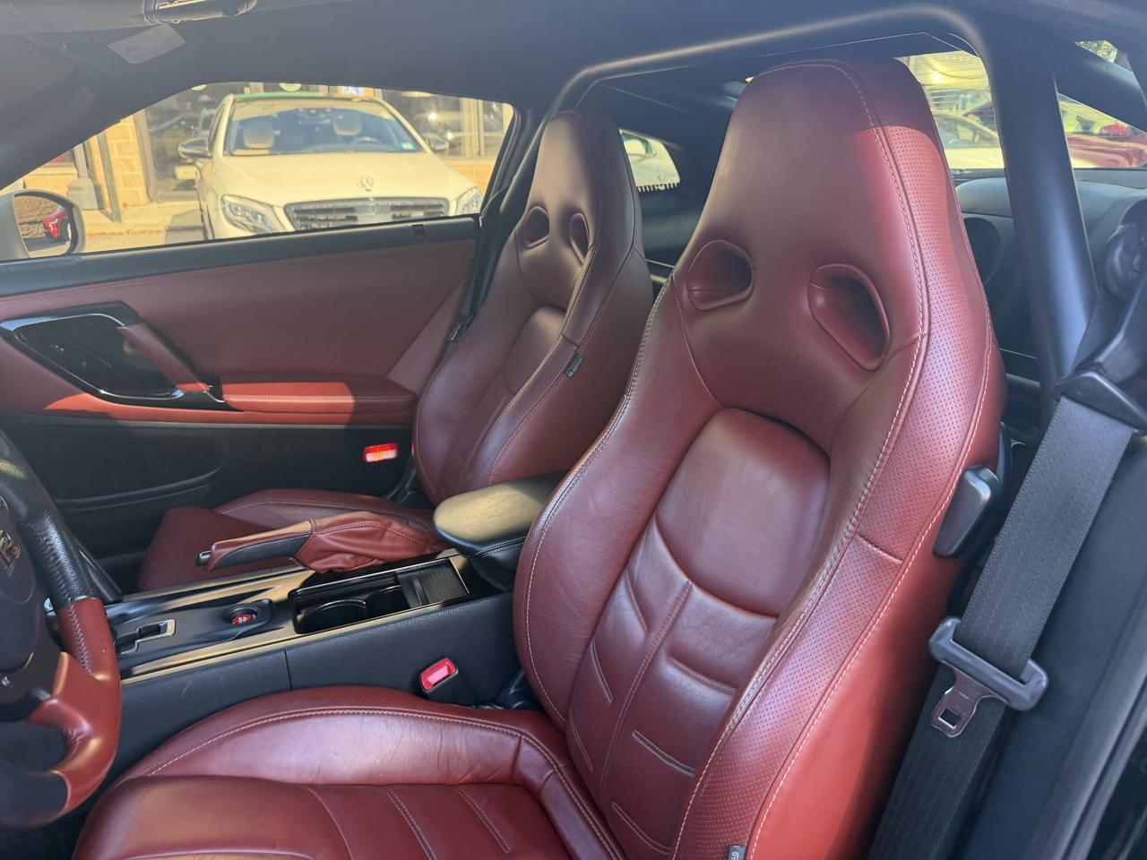 Nissan GT-R 2dr Cpe Premium 2014