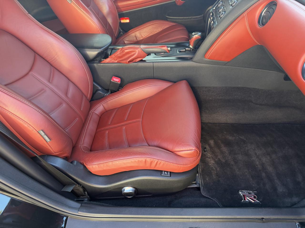 Nissan GT-R 2dr Cpe Premium 2014