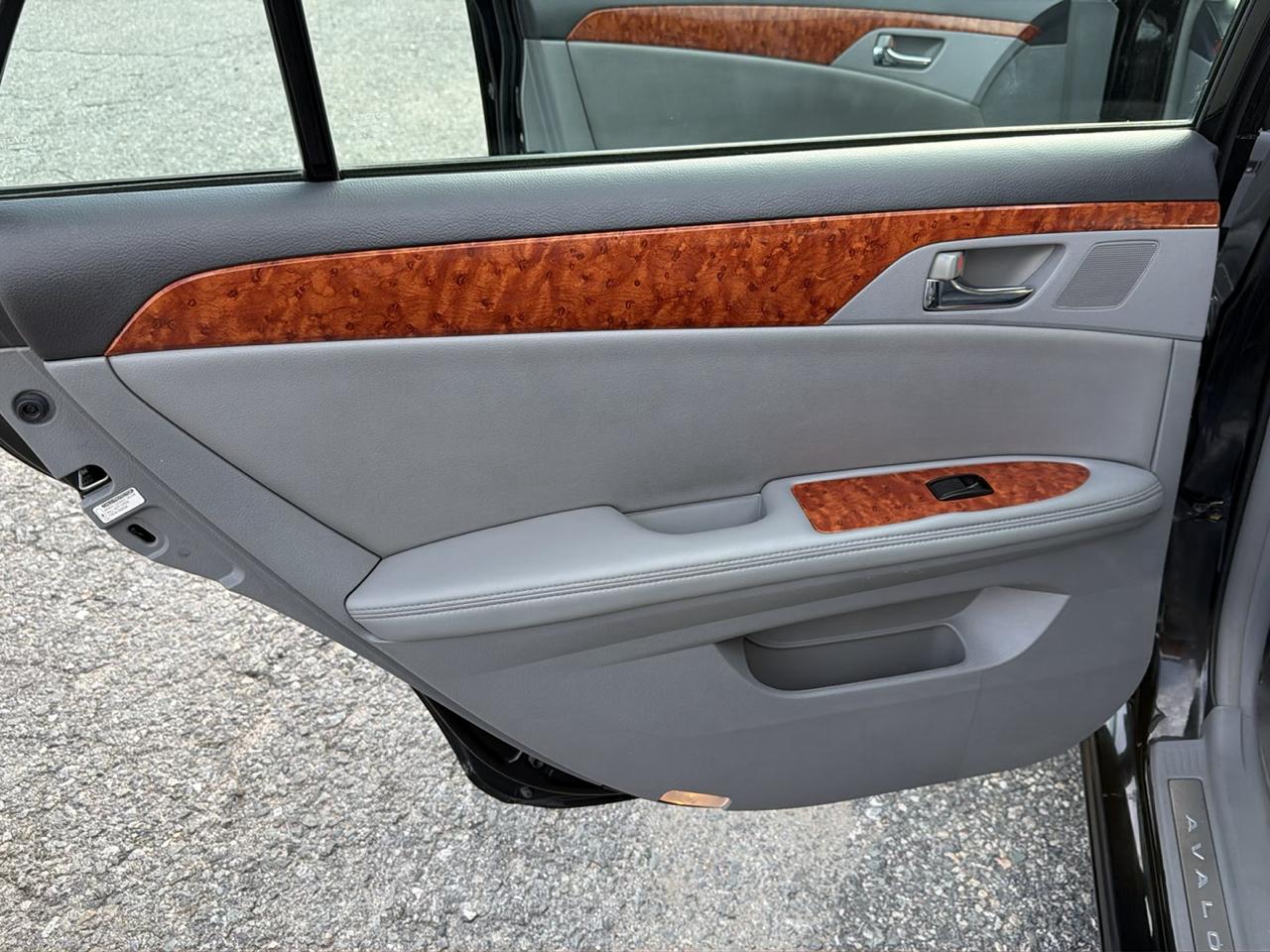 Toyota Avalon 4dr Sdn Touring (Natl) 2007