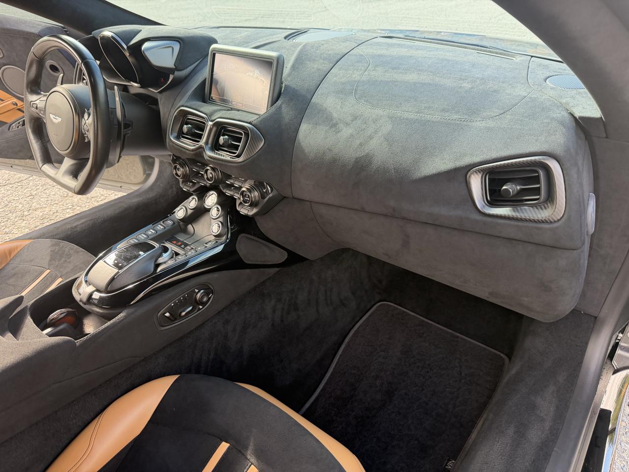 Aston Martin Vantage Coupe 2020