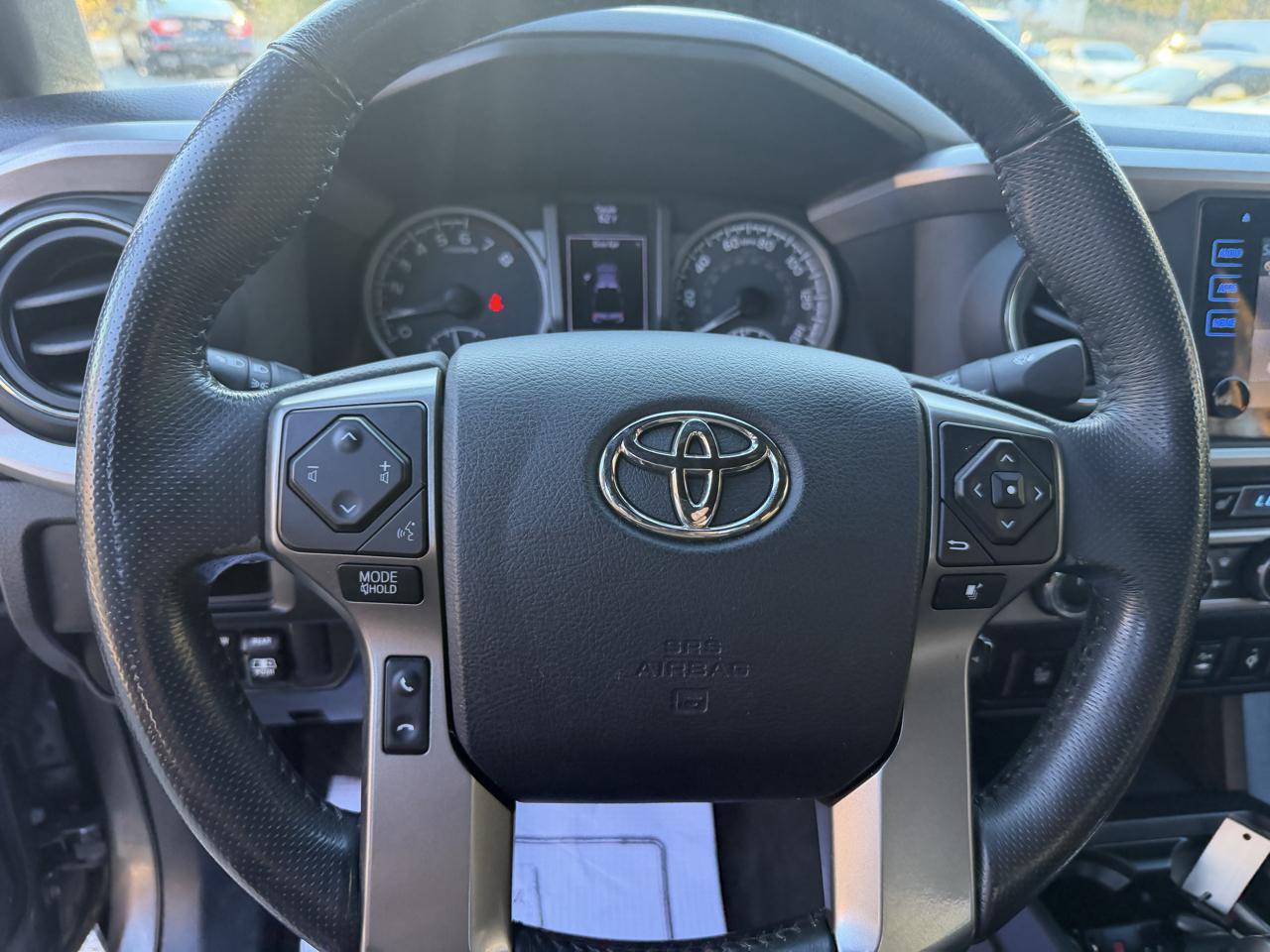 Toyota Tacoma Limited Double Cab 5' Bed V6 4x4 AT (Natl) 2017