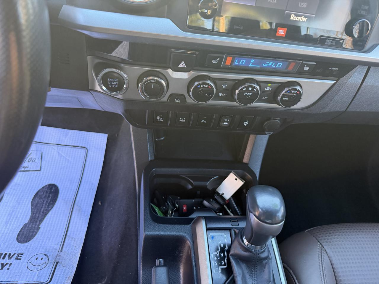 Toyota Tacoma Limited Double Cab 5' Bed V6 4x4 AT (Natl) 2017