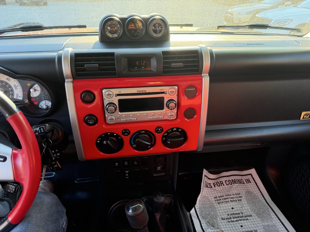 Toyota FJ Cruiser 4WD 4dr Man (Natl) 2012