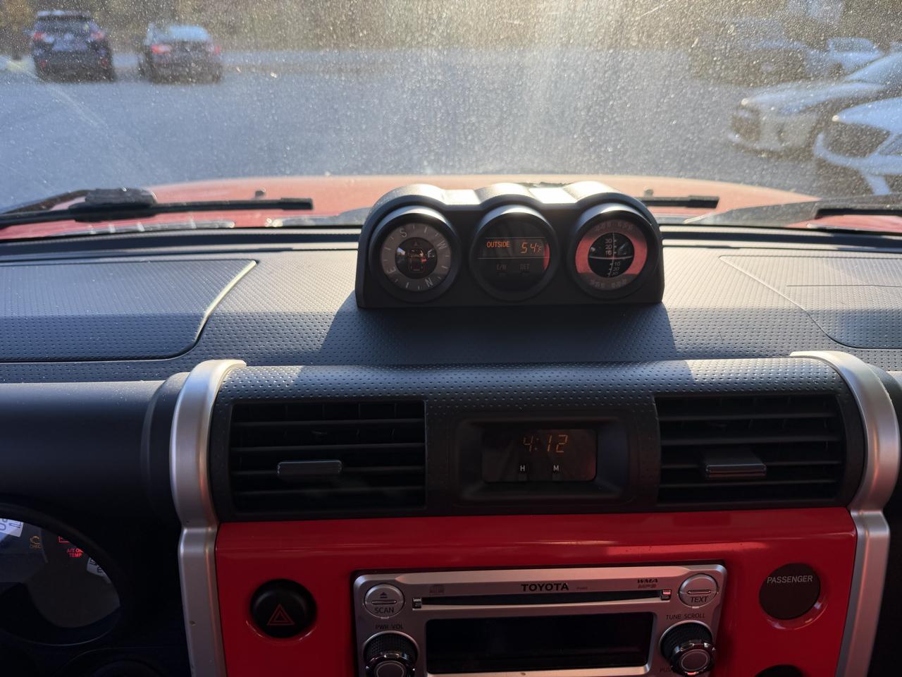 Toyota FJ Cruiser 4WD 4dr Man (Natl) 2012