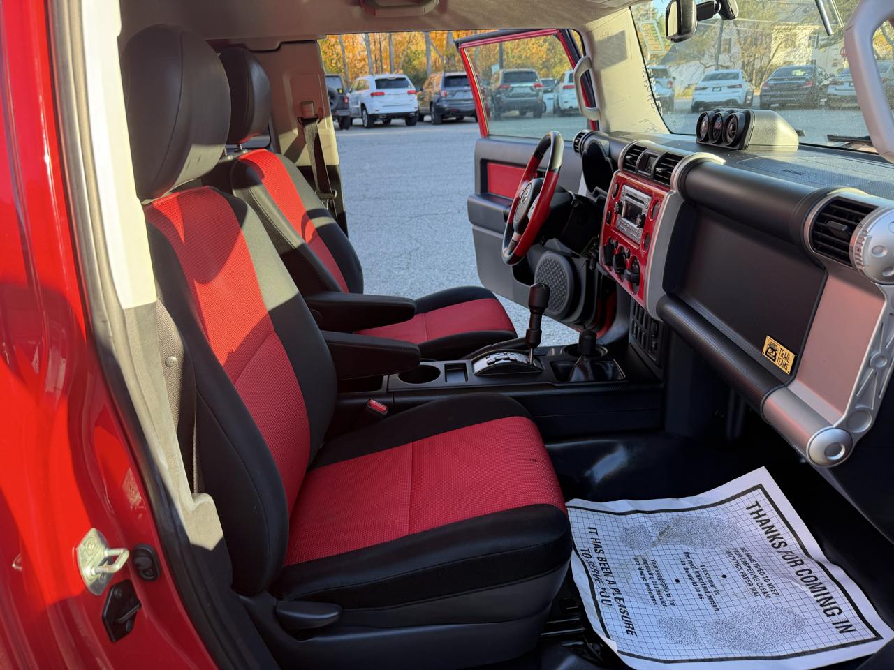 Toyota FJ Cruiser 4WD 4dr Man (Natl) 2012