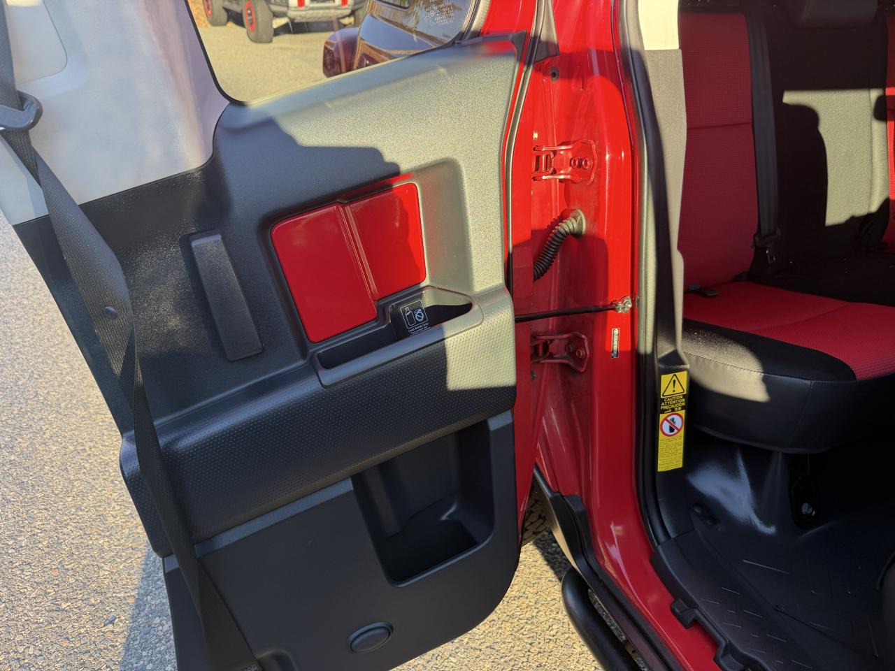 Toyota FJ Cruiser 4WD 4dr Man (Natl) 2012